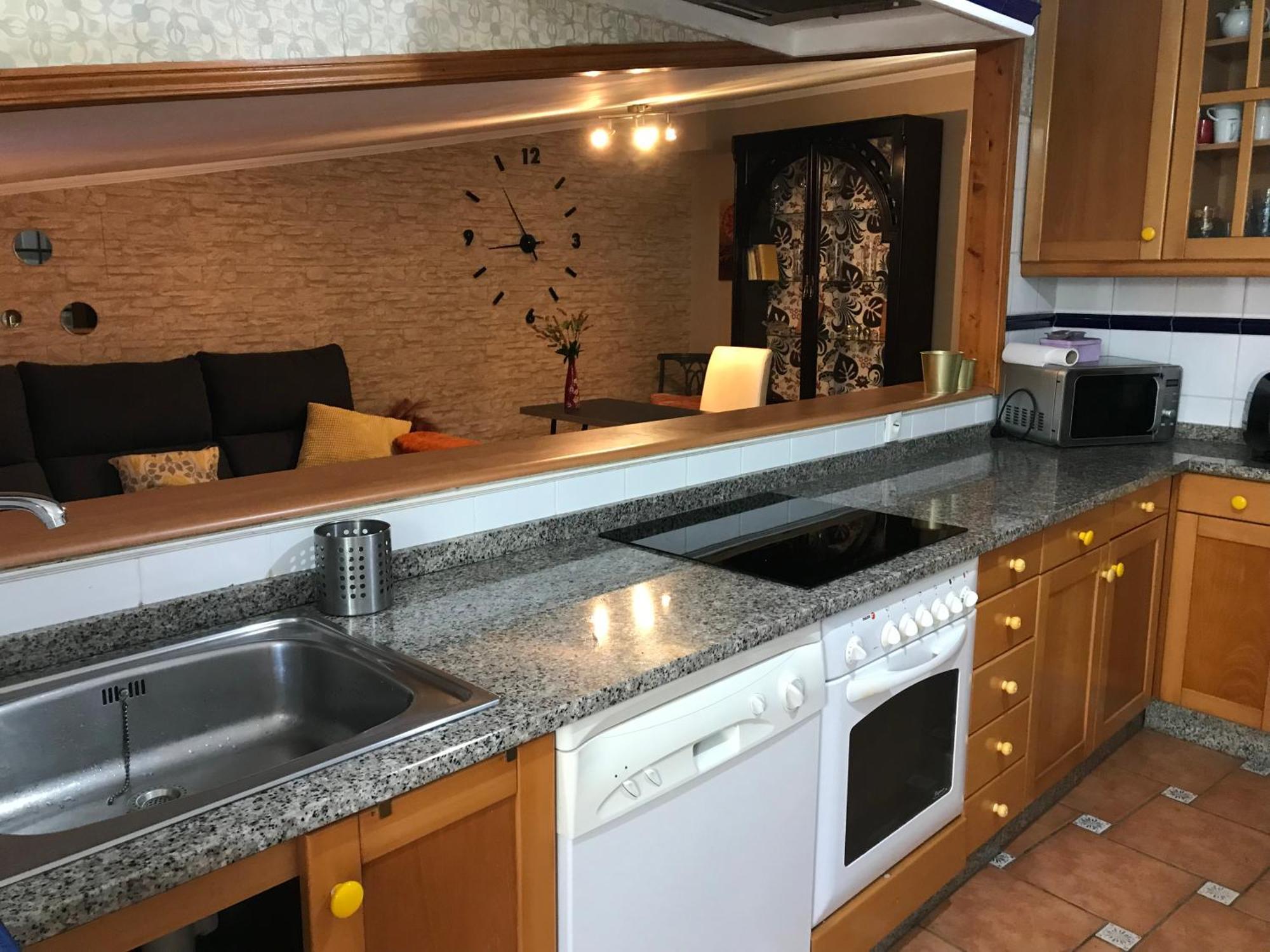 Apartamento Con Amplia Terraza Cerca Del Hospital Clinico Santiago de Compostela Ngoại thất bức ảnh