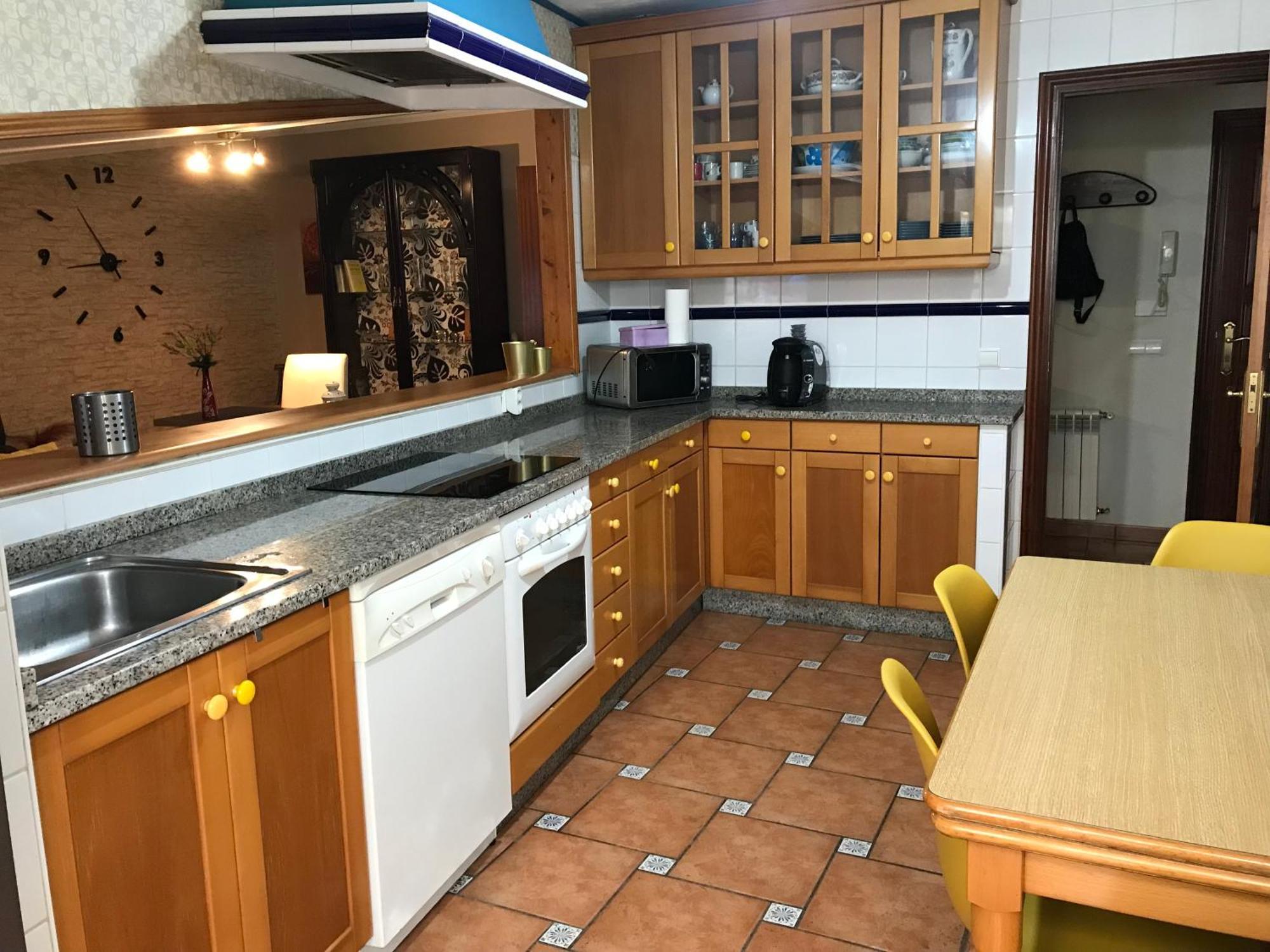 Apartamento Con Amplia Terraza Cerca Del Hospital Clinico Santiago de Compostela Ngoại thất bức ảnh